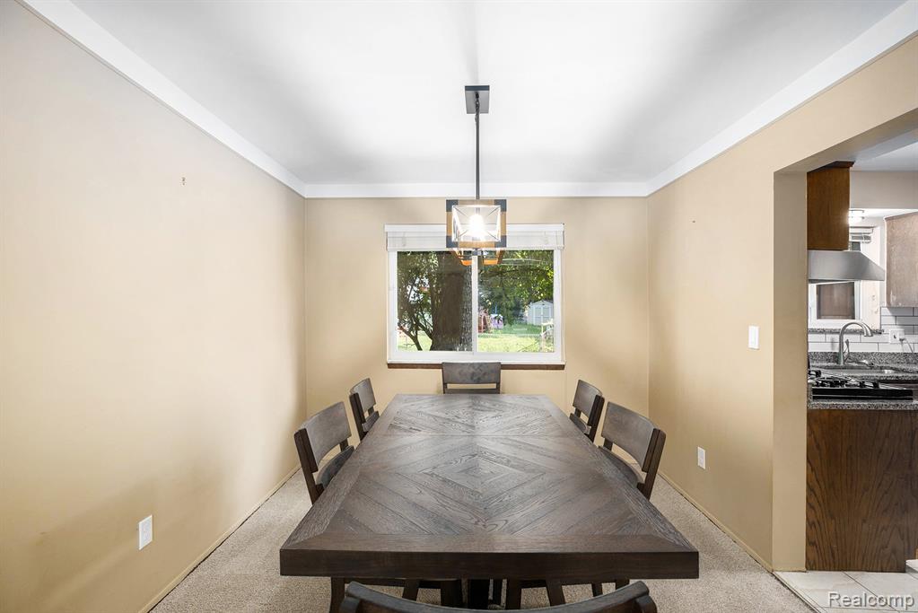 5049 Surrey Drive, Sterling Heights, MI 48310 — Photo 4