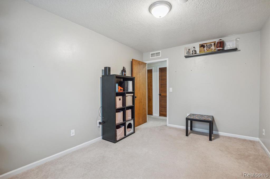 1325 HARBOUR Boulevard, 85, Trenton, MI 48183 — Photo 18