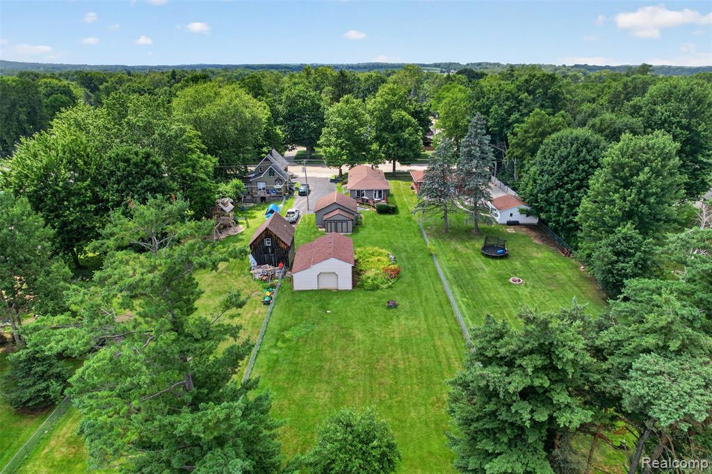 420 N Main Street, Almont, MI 48003 — Photo 8