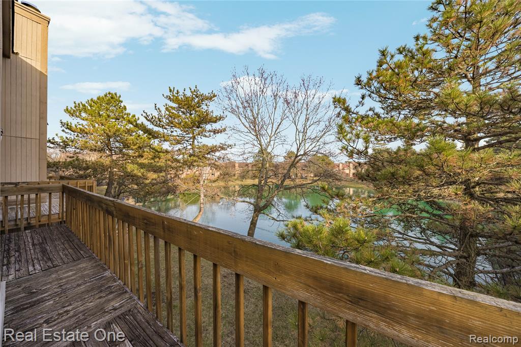 5273 Wright Way E, West Bloomfield, MI — Photo 51