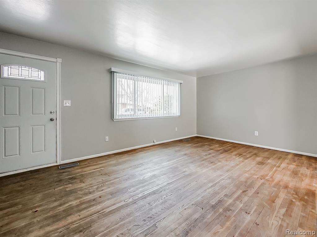 430 N Dobson Street, Westland, MI — Photo 2