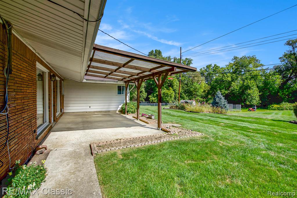 9304 Morrison Avenue, Plymouth, MI 48170 — Photo 29