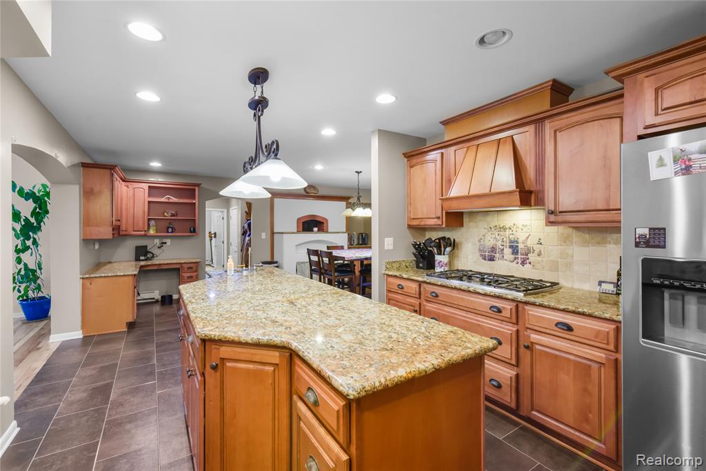 26060 Hidden Lane, Grosse Ile, MI 48138 — Photo 21