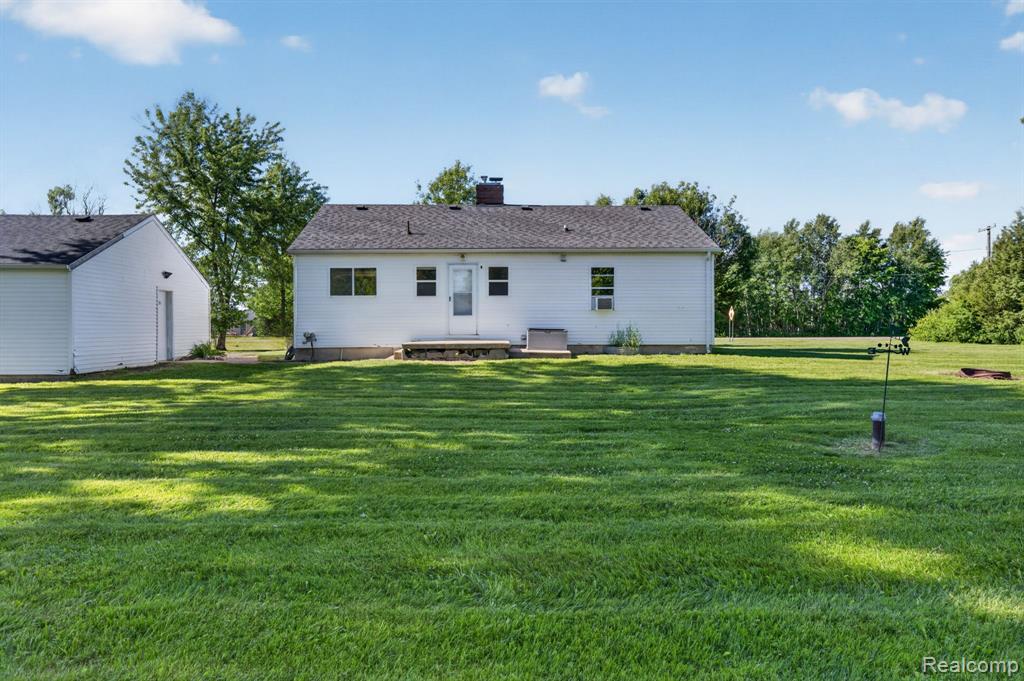 7077 Frances Road, Flushing, MI 48433 — Photo 37