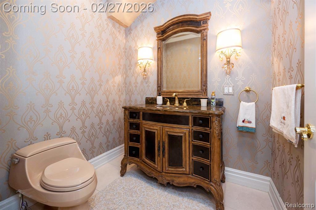 6616 Fairwood Drive, Dearborn Heights, MI 48127 — Photo 32