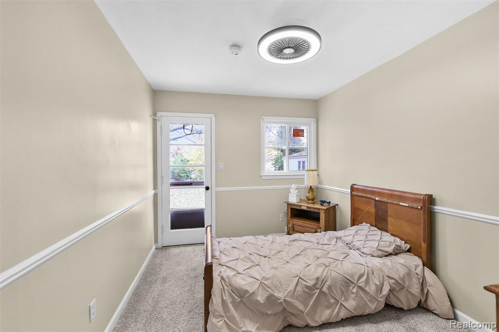 9352 Nathaline Street, Redford, MI 48239 — Photo 19