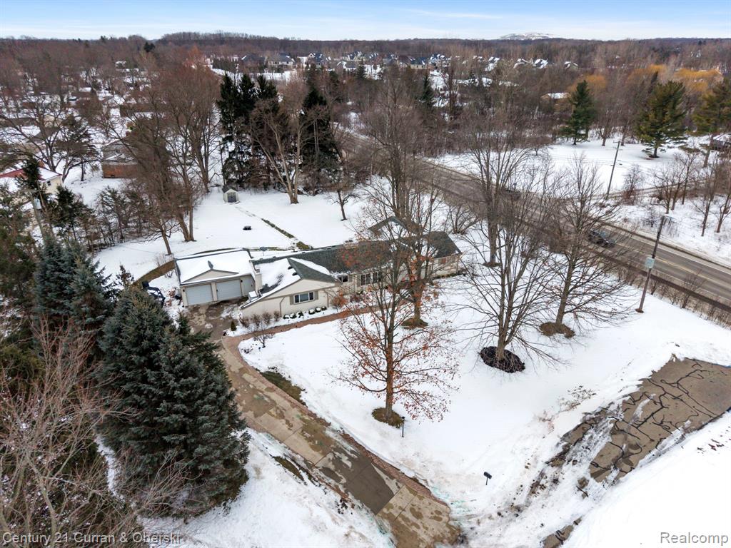 21412 Holmbury Road, Northville, MI 48167 — Photo 71