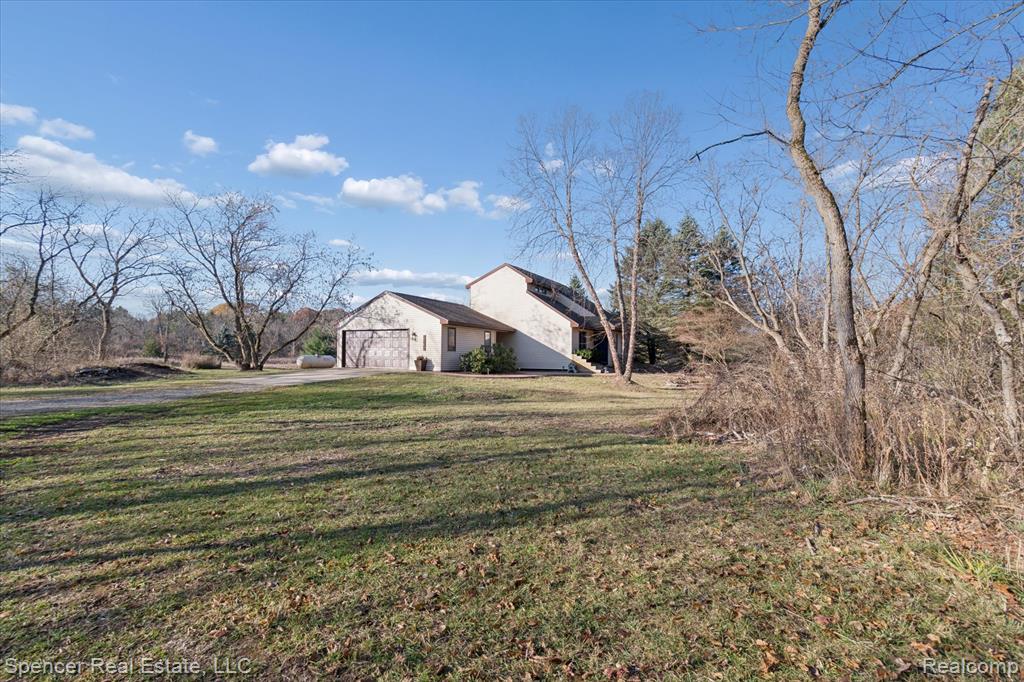 13875 Neal Road, Davisburg, MI 48350 — Photo 36
