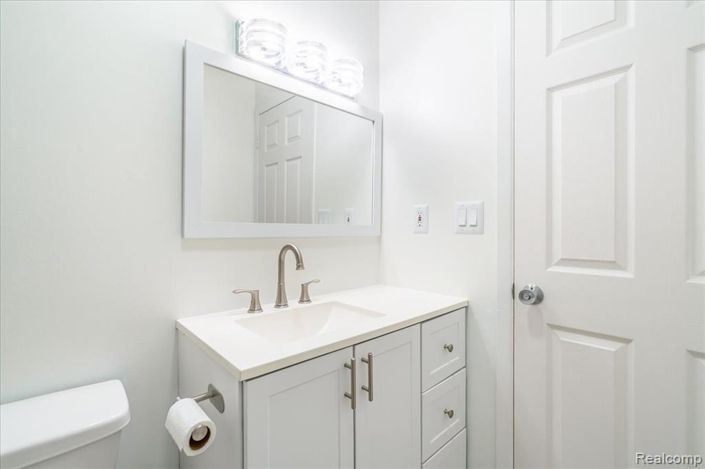7205 Kempa Street, Romulus, MI 48174 — Photo 24