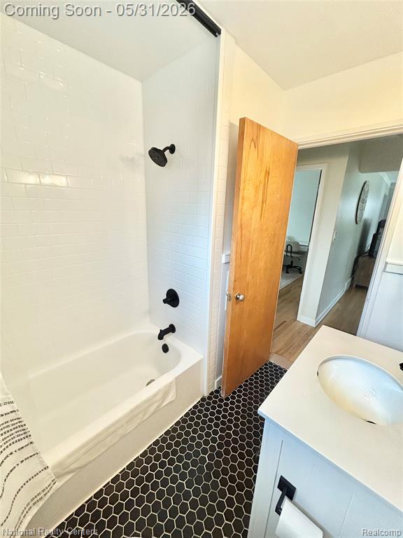 9611 Deering Street, Livonia, MI 48150 — Photo 19