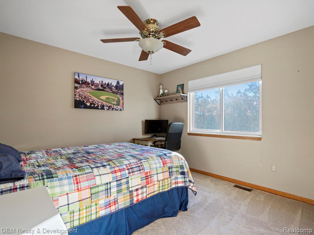 4163 DELPHINE Drive, Wixom, MI 48393 — Photo 25