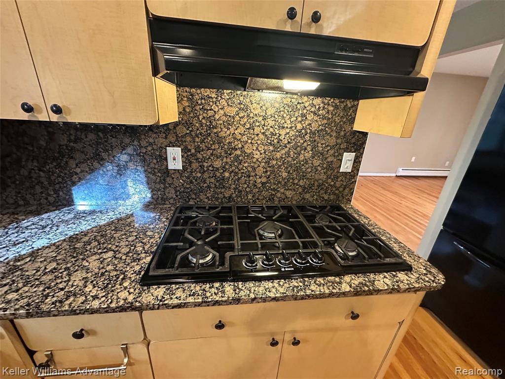 5529 Pembury, West Bloomfield, MI — Photo 8