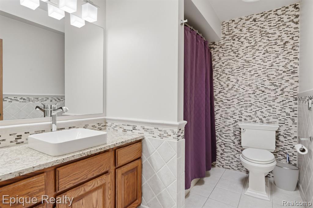 6607 Ridgeview Drive, Clarkston, MI — Photo 19