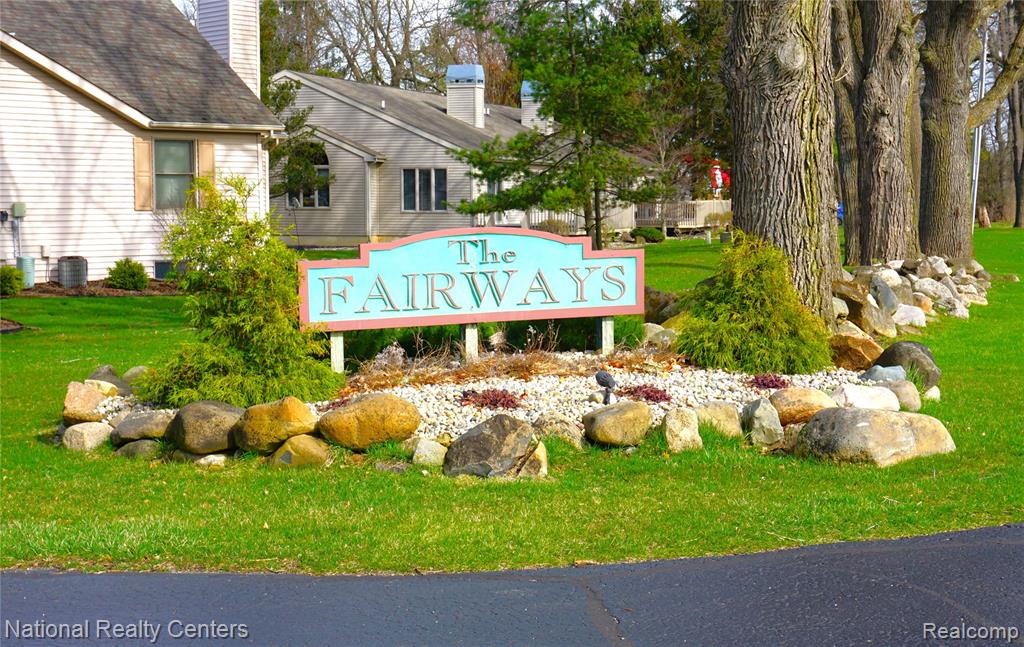 4269 Fairway Lane, Jackson, MI 49201 — Photo 2