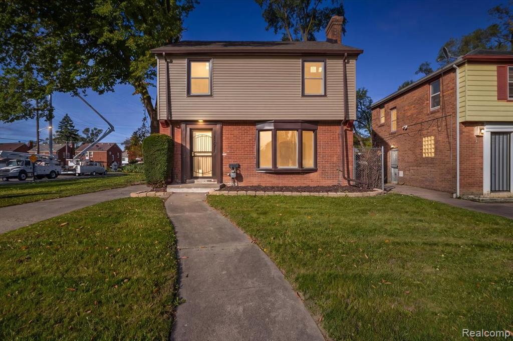 13511 Longacre Street, Detroit, MI 48227