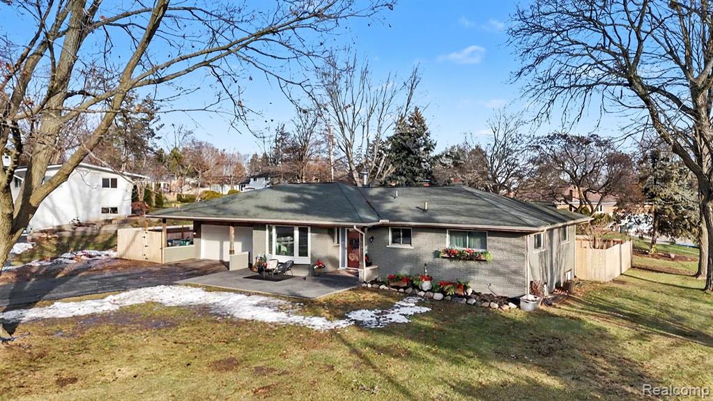 6622 Houghten Drive, Troy, MI 48098 — Photo 4