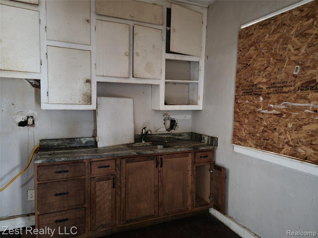 16140 Kentucky Street, Detroit, MI 48221 — Photo 2