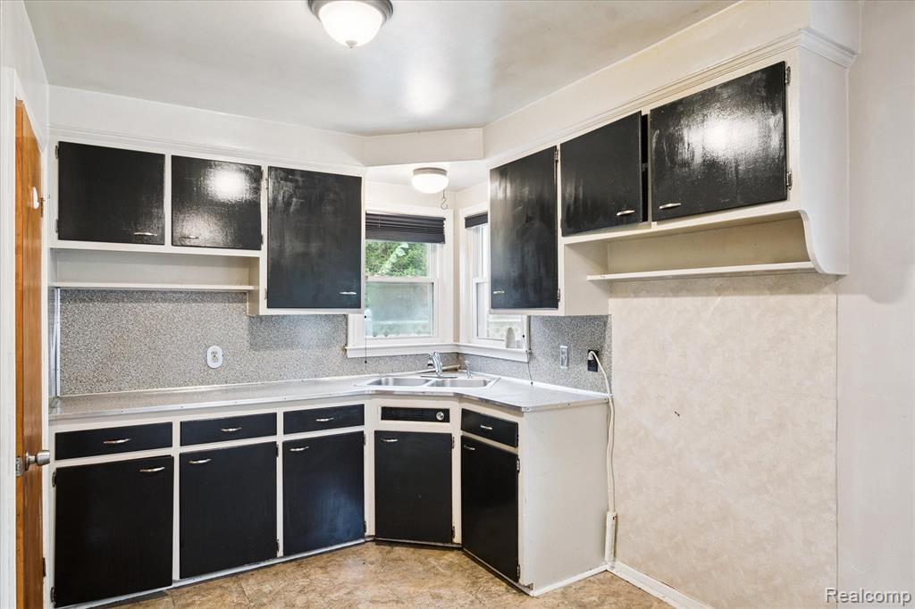 752 John Daly Street, Inkster, MI 48141 — Photo 13