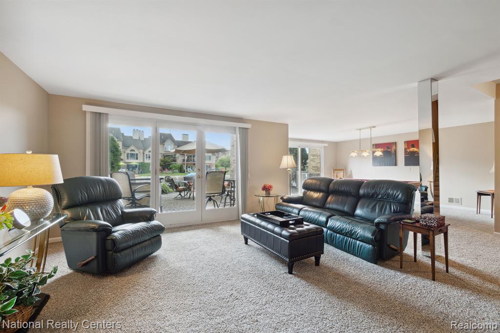 47704 BLUE HERON Drive S, Northville, MI — Photo 29