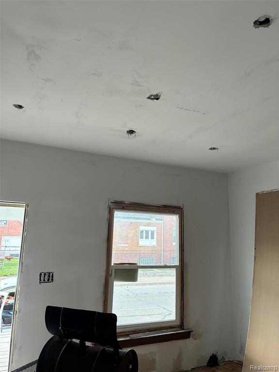 9940 Charlevoix Street, Detroit, MI 48214 — Photo 7
