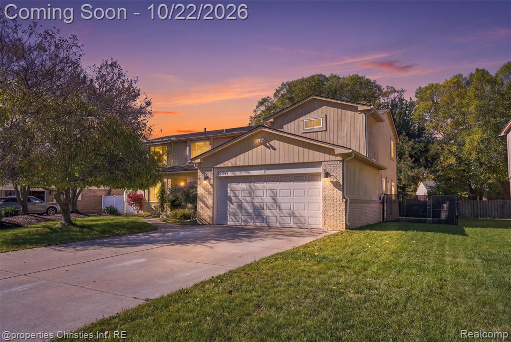 37741 Hollyhead Drive, Farmington Hills, MI 48331