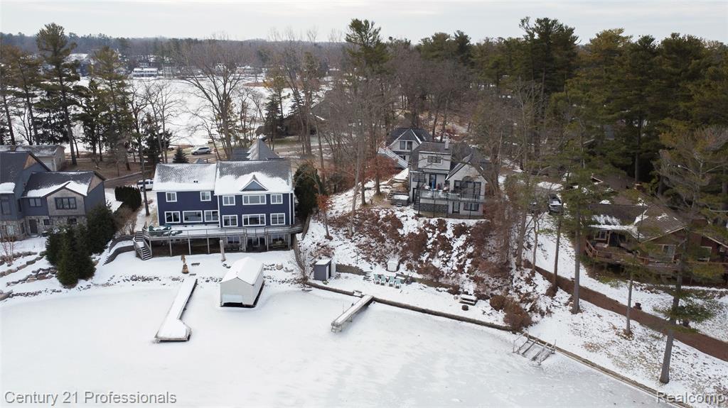 910 W Pine Tree Road W, Lake Orion, MI 48362 — Photo 33