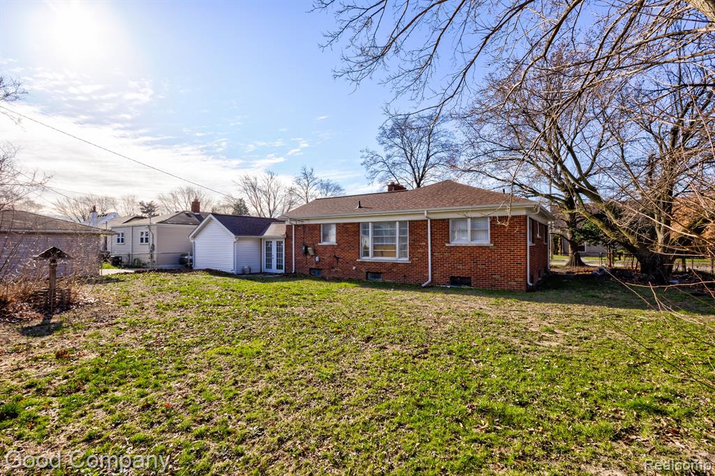 438 W MOREHOUSE Avenue, Hazel Park, MI 48030 — Photo 28