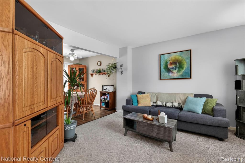 4315 Gale Drive, Howell, MI 48843 — Photo 8