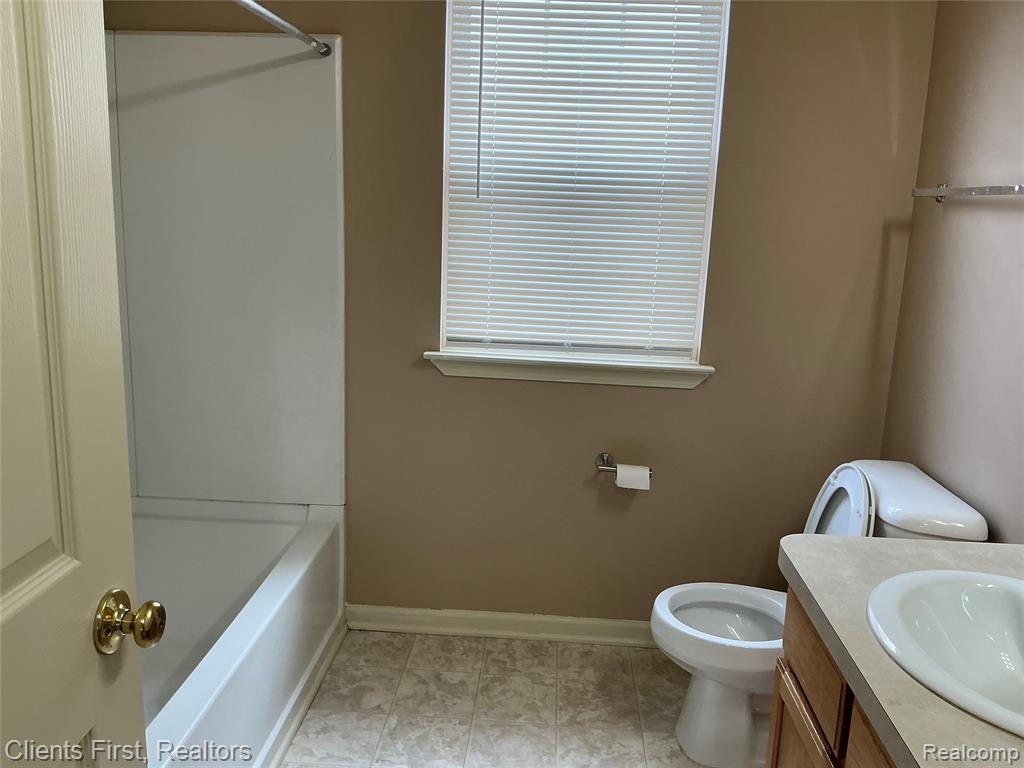 48161 NOTTINGHILL Lane, Canton, MI 48188 — Photo 25