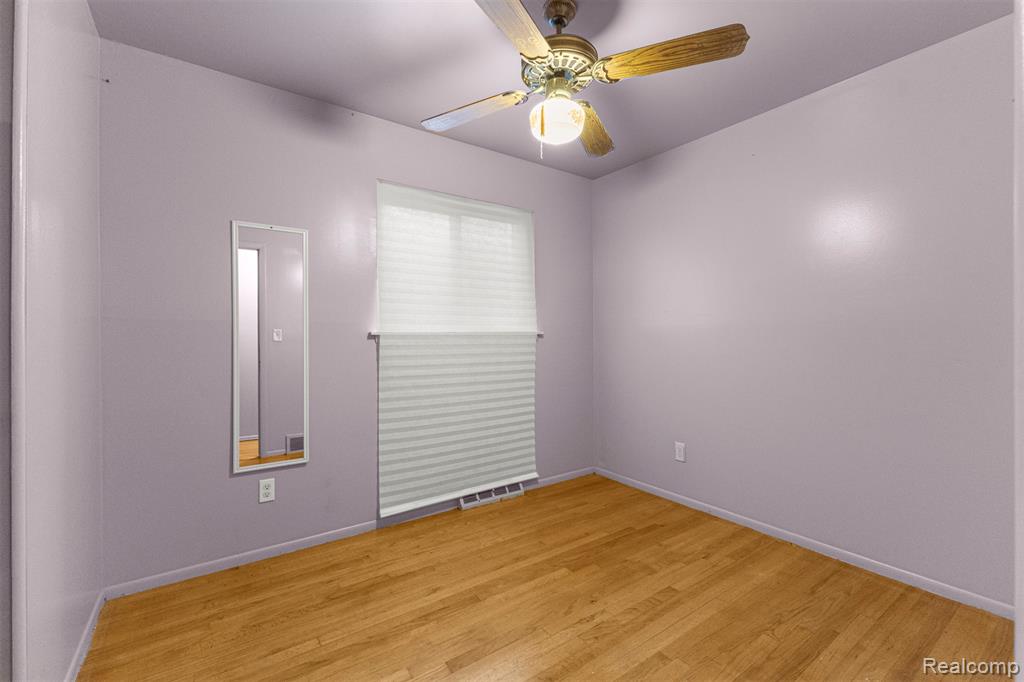 6894 N Gulley Road, Dearborn Heights, MI 48127 — Photo 16