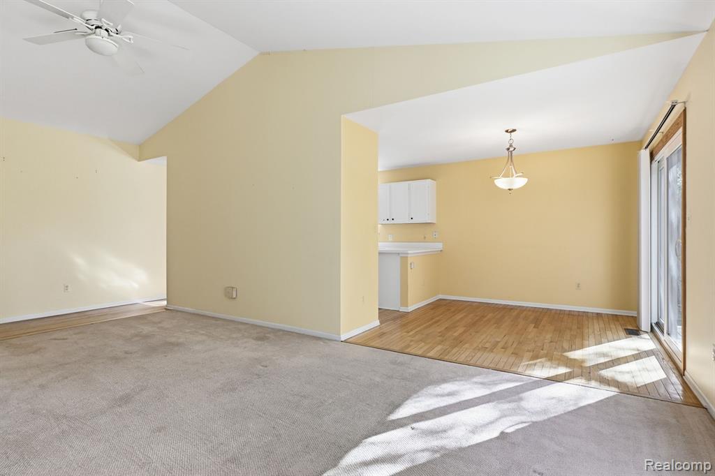 518 Redmaple Lane, 62, Brighton, MI 48116 — Photo 4