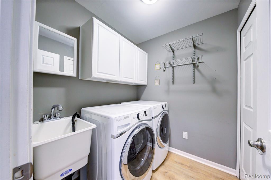 326 Redmaple Lane, 365, Brighton, MI 48116 — Photo 5