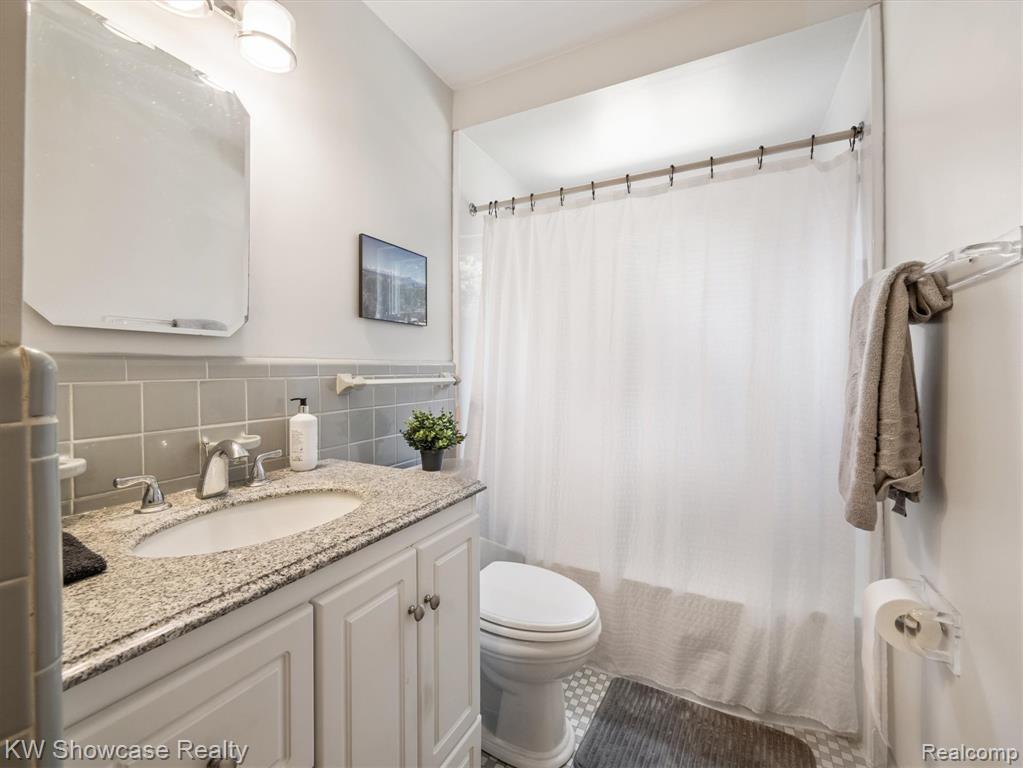 714 Sweetbriar, Milford, MI 48381 — Photo 24