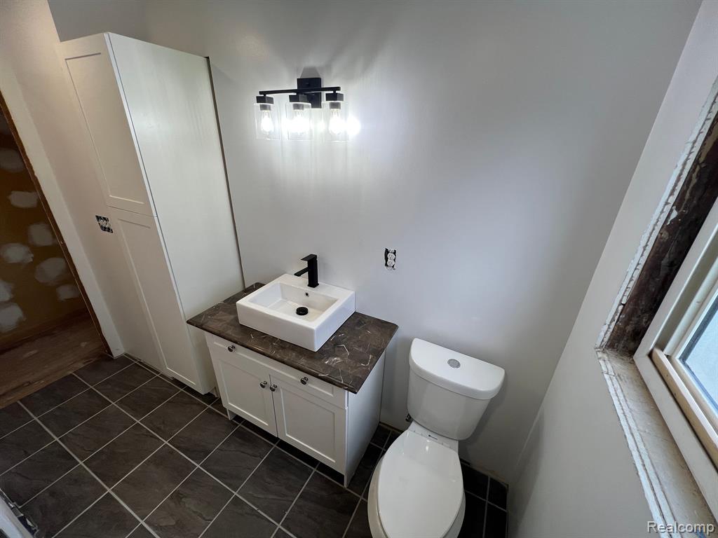 6038 NATCHEZ Drive, Mount Morris, MI 48458 — Photo 35