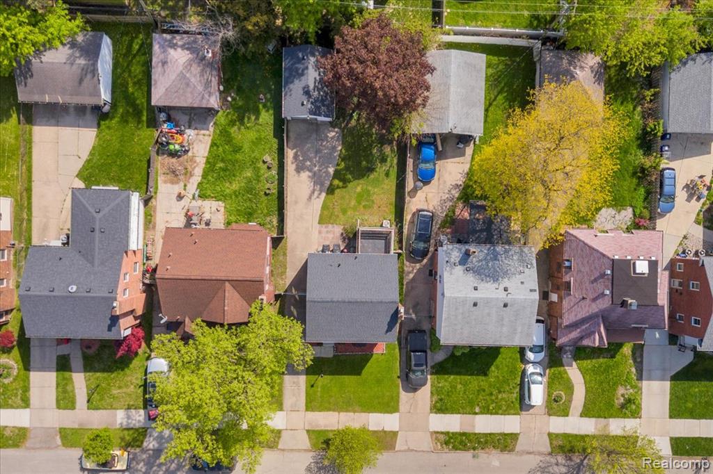 4995 Hillcrest Street, Grosse Pointe, MI 48236 — Photo 34