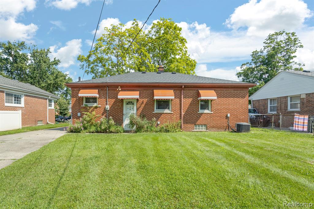 504 E LA SALLE Avenue, Royal Oak, MI 48073 — Photo 19