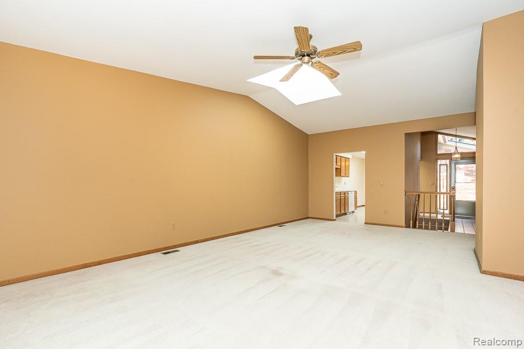 49414 Richmond Court, Shelby Twp, MI 48315 — Photo 11