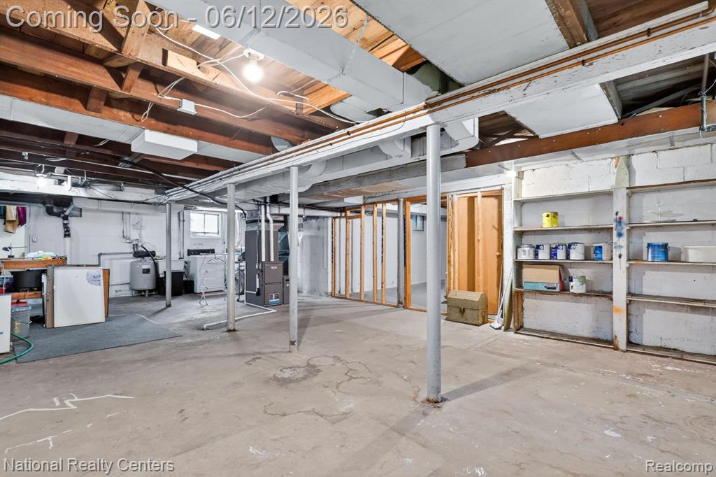 2465 Fairbury, Wixom, MI 48393 — Photo 29