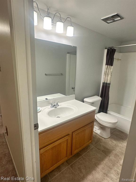 1748 HARRISON Avenue, D-1, Trenton, MI 48183 — Photo 14
