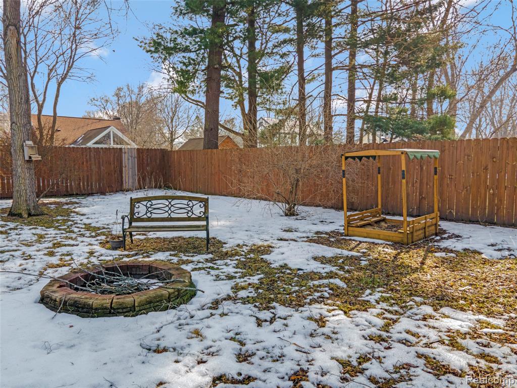128 Clarence Street, Holly, MI 48442 — Photo 33