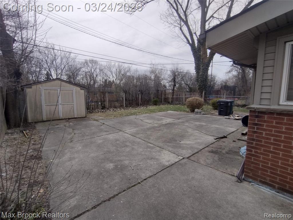 15151 Kenton Street, Oak Park, MI 48237 — Photo 23