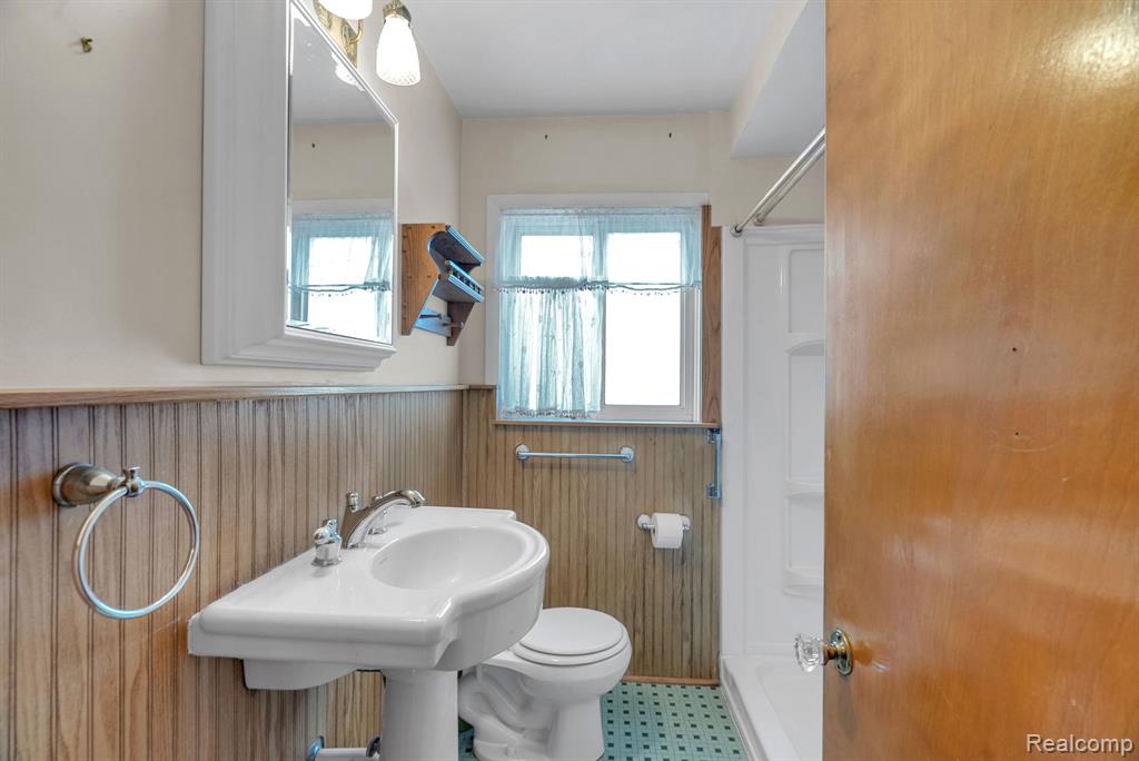 4129 Vassar Street, Dearborn Heights, MI 48125 — Photo 16