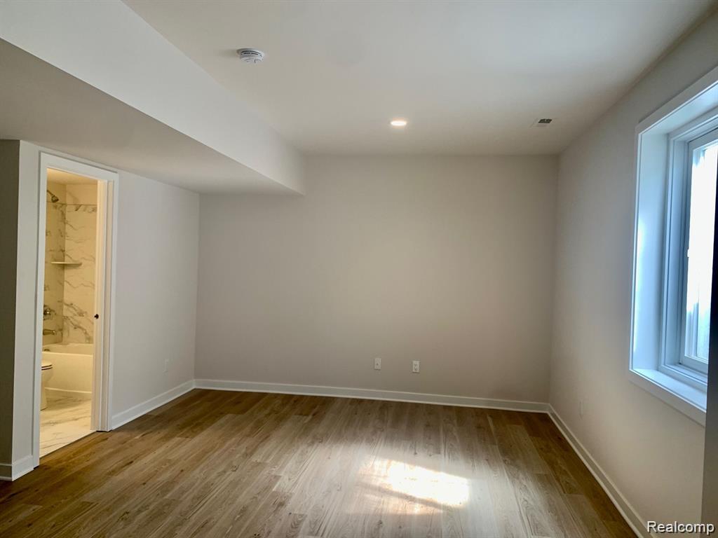 2898 RAYFIELD Avenue, Ann Arbor, MI 48105 — Photo 12