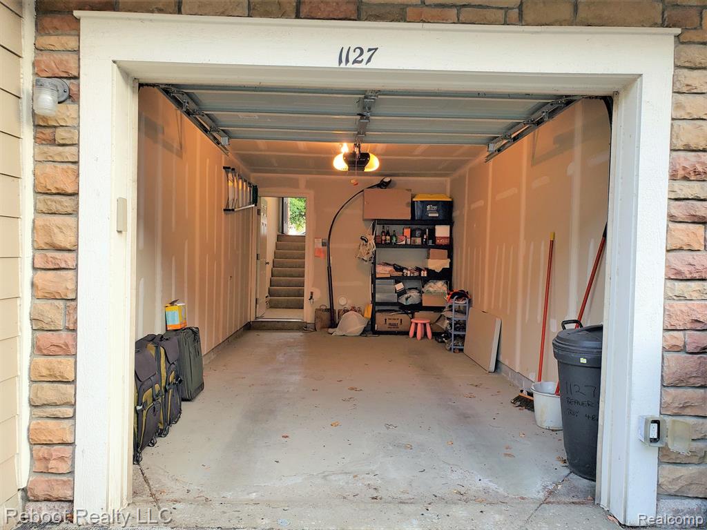 1127 BEAVER Run, Troy, MI 48083 — Photo 23