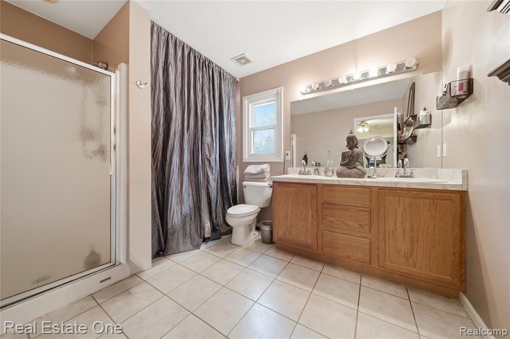 5361 Universe Avenue, Howell, MI 48843 — Photo 17