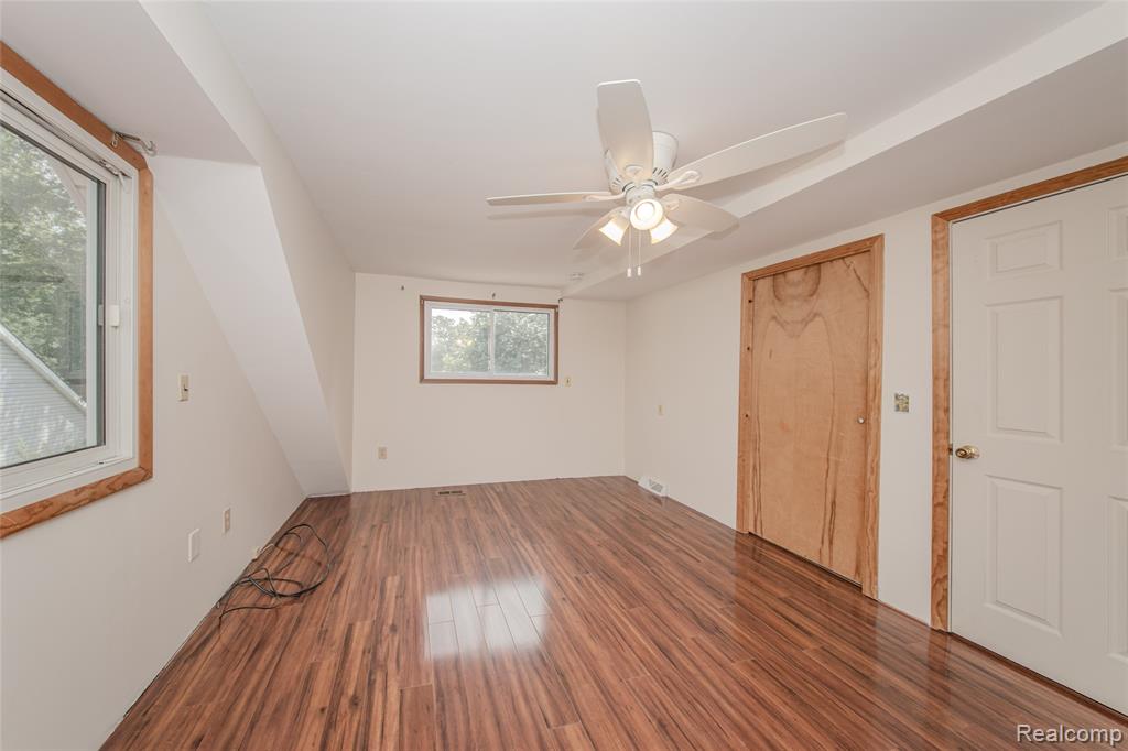 9042 Gale Road, White Lake, MI — Photo 55