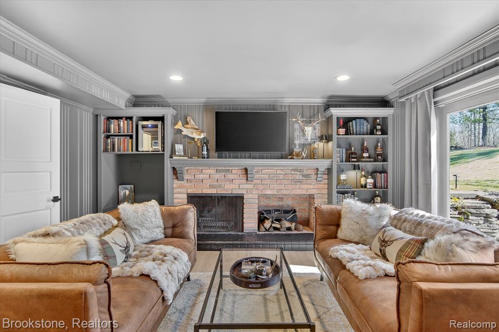 754 N Valley Chase Road, Bloomfield Hills, MI 48304 — Photo 29