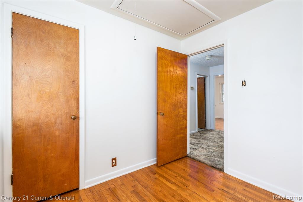 2548 Hearthside Drive, Ypsilanti, MI 48198 — Photo 19