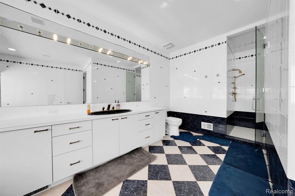1744 Heron Ridge Drive, Bloomfield Hills, MI, 48302