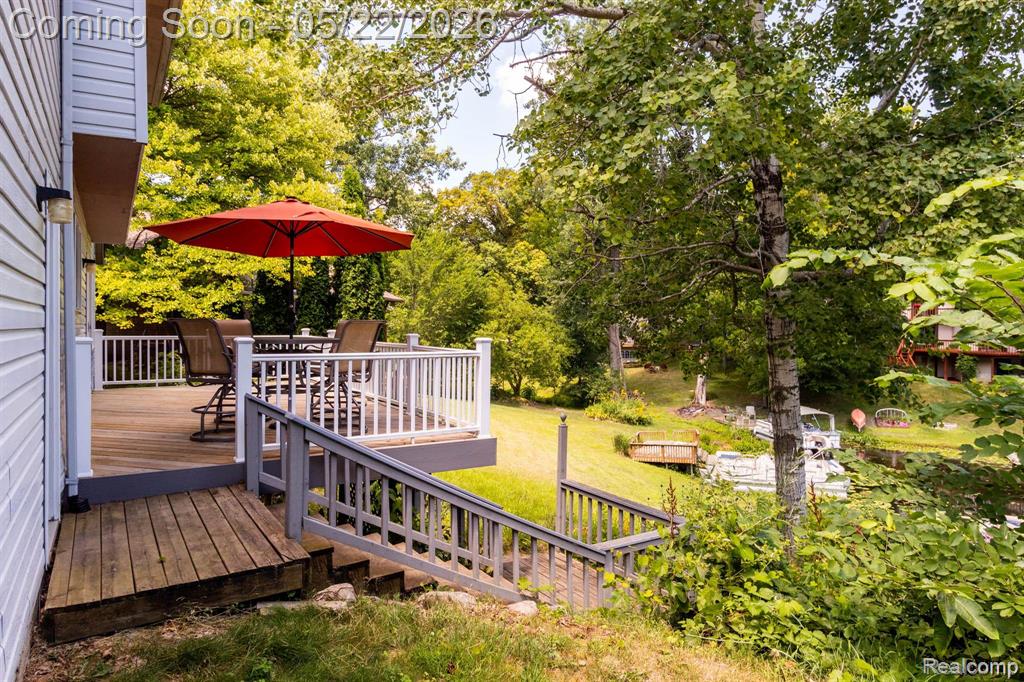 1398 BEAVERBROOK Drive, Holly, MI 48442 — Photo 45